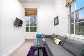 Royal Apartment by 02 Arena with Free Parking and Wi-Fi